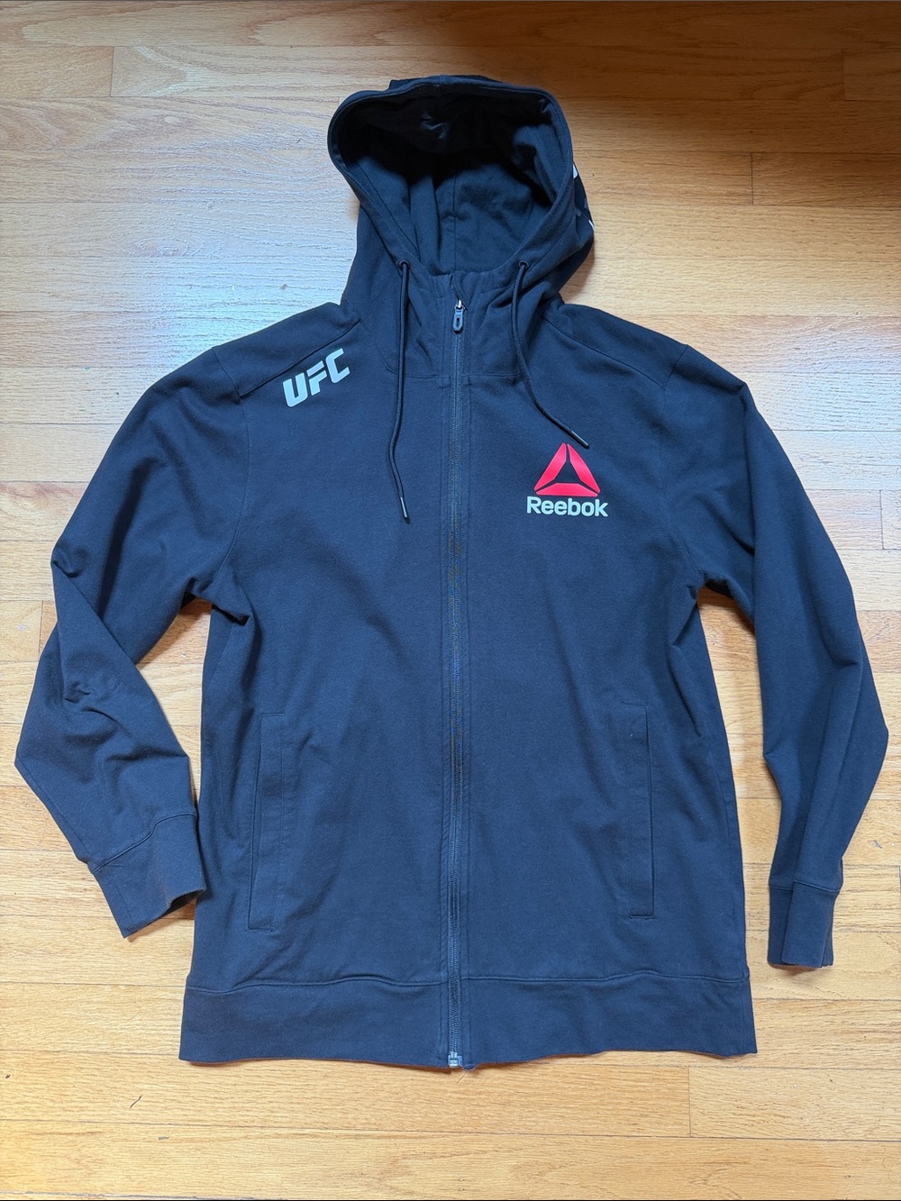 Reebok MEN'S UFC WALKOUT FULL ZIP HOODIE Black, never worn.